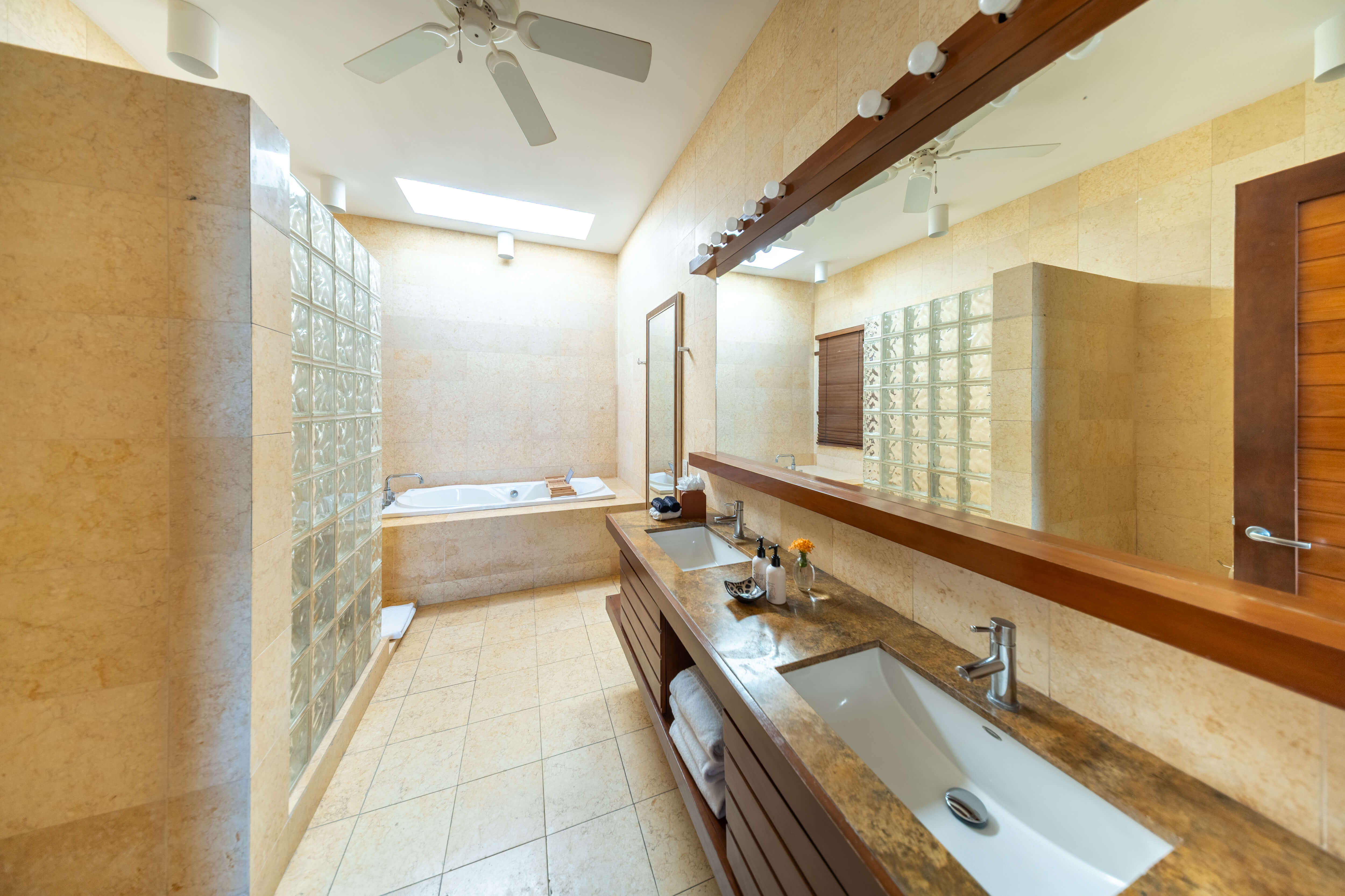 Two-Story Villa, Las Verandas Villas 7